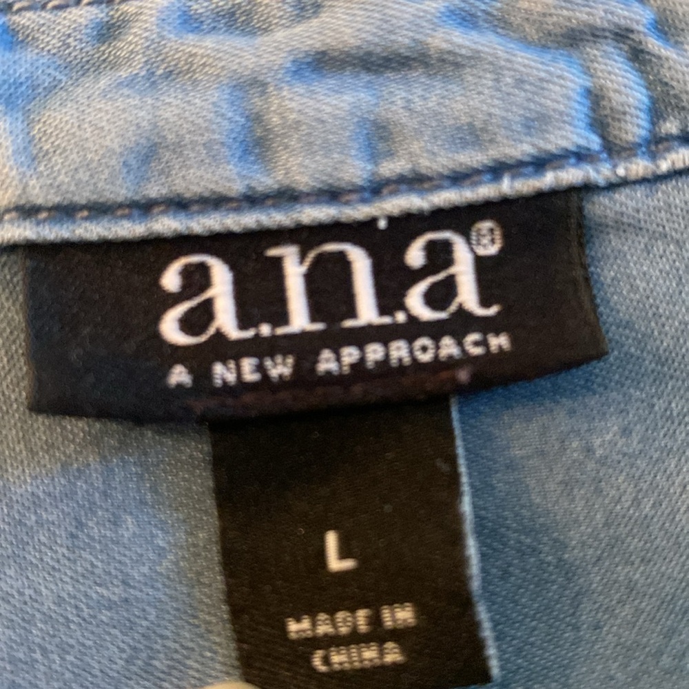 a.n.a Blue Denim Gardener Artist 3/4 Sleeve Tie Front Blouse Shirt Top - Picture 12 of 16